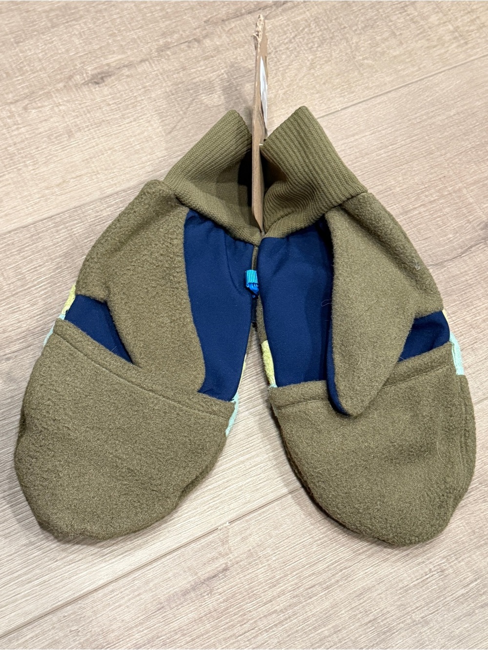 Cotopaxi Teca Fleece Glitten Unisex Adults Mittens Gloves Size Large NEW Green